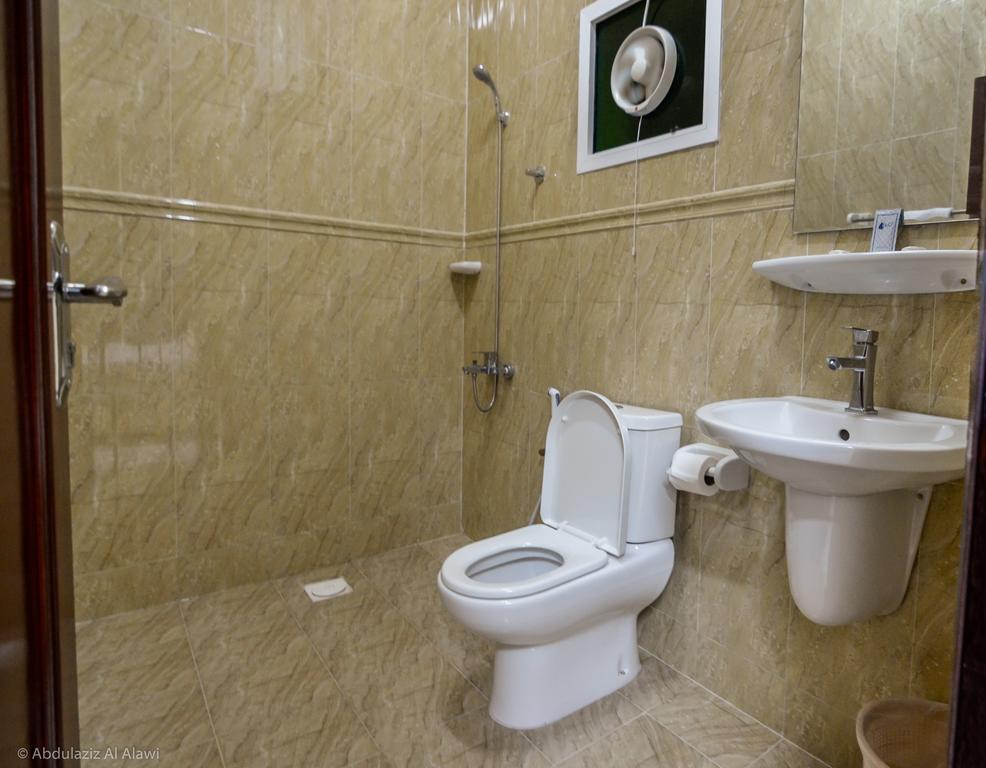 Al Jumhour Hotel Apartments Sur Luaran gambar
