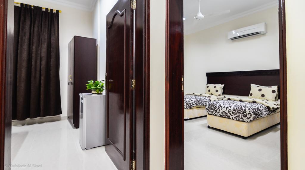Al Jumhour Hotel Apartments Sur Luaran gambar
