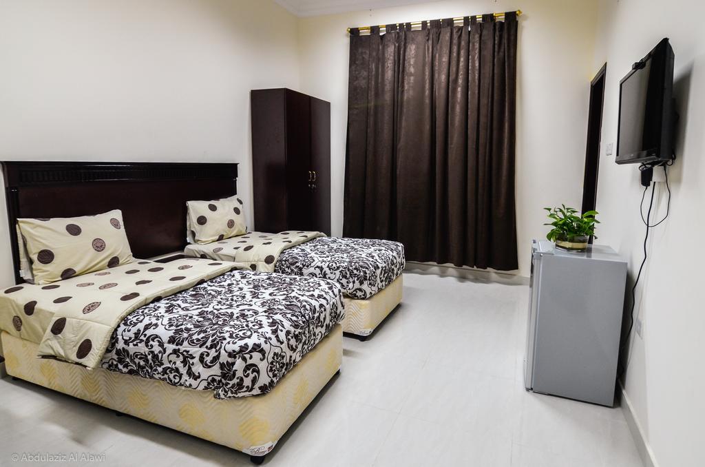 Al Jumhour Hotel Apartments Sur Luaran gambar