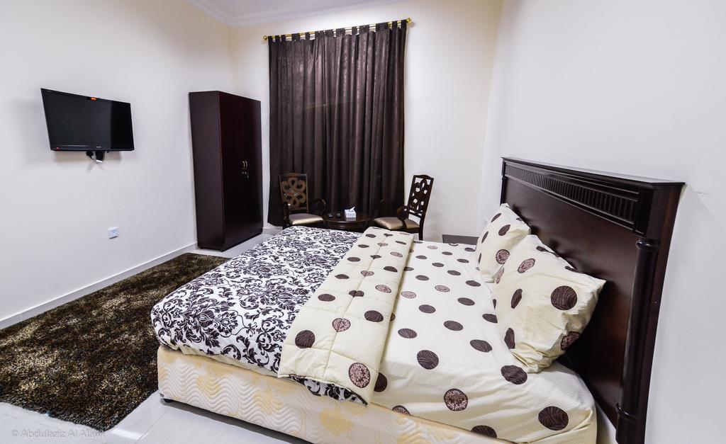 Al Jumhour Hotel Apartments Sur Luaran gambar