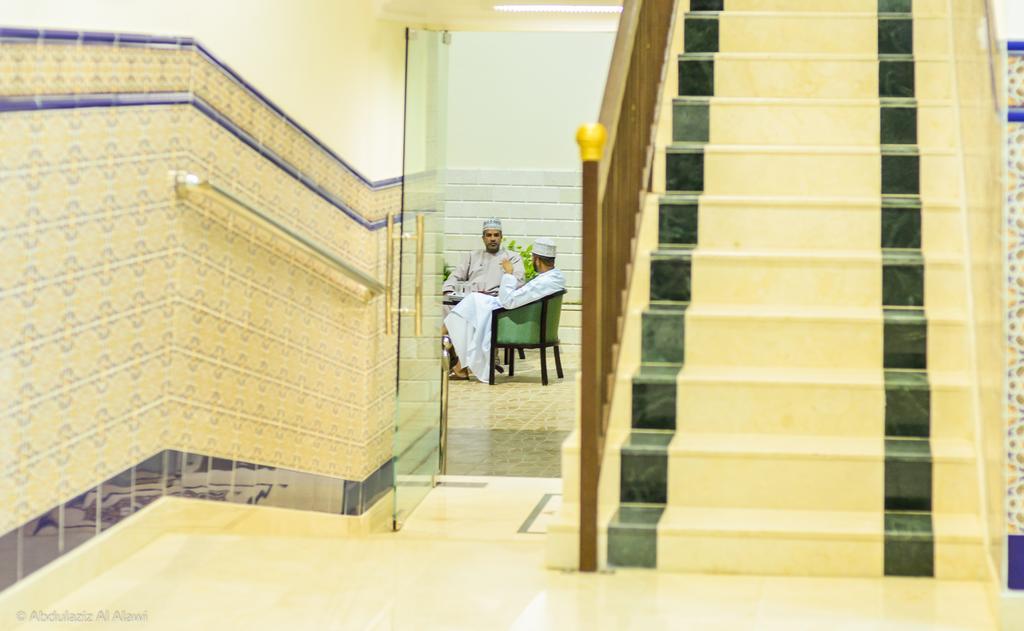 Al Jumhour Hotel Apartments Sur Luaran gambar